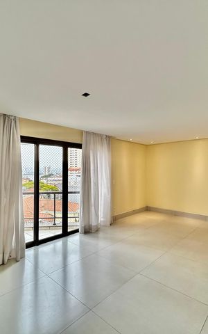 Apartamento à venda com 156m², 3 quartos e 3 vagas Apartamento à venda com 156m², 3 quartos e 3 vagasSala 1