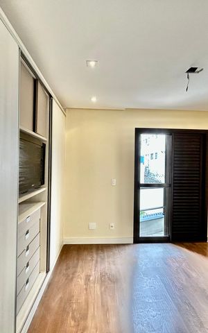 Apartamento à venda com 156m², 3 quartos e 3 vagas Apartamento à venda com 156m², 3 quartos e 3 vagasQuarto 3
