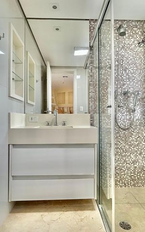 Apartamento à venda com 156m², 3 quartos e 3 vagas Apartamento à venda com 156m², 3 quartos e 3 vagasBanheiro do Quarto 1