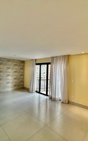 Apartamento à venda com 156m², 3 quartos e 3 vagas Apartamento à venda com 156m², 3 quartos e 3 vagasSala 1