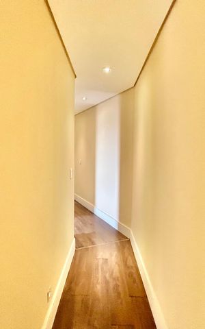 Apartamento à venda com 156m², 3 quartos e 3 vagas Apartamento à venda com 156m², 3 quartos e 3 vagasCorredor