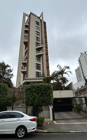 Apartamento à venda com 156m², 3 quartos e 3 vagas Apartamento à venda com 156m², 3 quartos e 3 vagasFachada