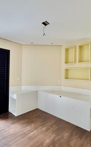 Apartamento à venda com 156m², 3 quartos e 3 vagas Apartamento à venda com 156m², 3 quartos e 3 vagasQuarto 2