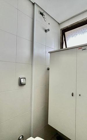 Apartamento à venda com 156m², 3 quartos e 3 vagas Apartamento à venda com 156m², 3 quartos e 3 vagasBanheiro de serviço