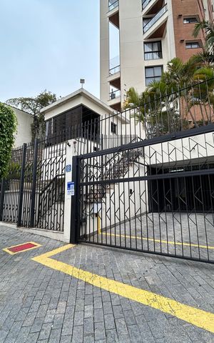 Apartamento à venda com 156m², 3 quartos e 3 vagas Apartamento à venda com 156m², 3 quartos e 3 vagasFachada