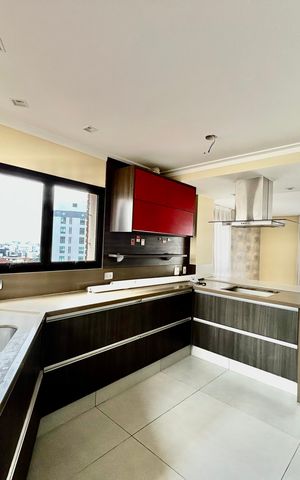 Apartamento à venda com 156m², 3 quartos e 3 vagas Apartamento à venda com 156m², 3 quartos e 3 vagasCozinha
