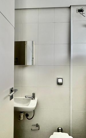 Apartamento à venda com 156m², 3 quartos e 3 vagas Apartamento à venda com 156m², 3 quartos e 3 vagasBanheiro de serviço