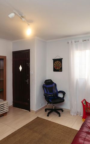 Casa à venda com 105m², 2 quartos e sem vagaSala