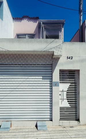 Casa à venda com 105m², 2 quartos e sem vagaFachada