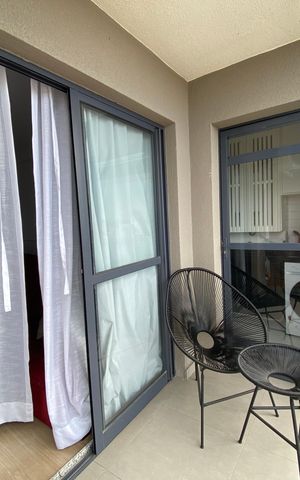 Apartamento para alugar com 76m², 3 quartos e 1 vaga Apartamento para alugar com 76m², 3 quartos e 1 vagaVaranda