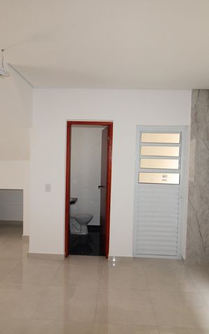 Casa de condomínio à venda com 85m², 2 quartos e 1 vagaSala / Cozinha
