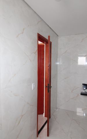 Casa de condomínio à venda com 85m², 2 quartos e 1 vagaBanheiro 2