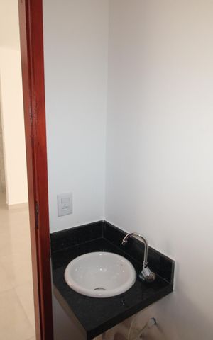 Casa de condomínio à venda com 85m², 2 quartos e 1 vagaLavabo