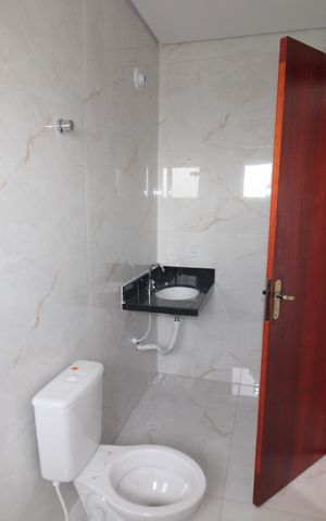 Casa de condomínio à venda com 85m², 2 quartos e 1 vagaBanheiro