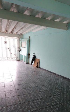 Casa para alugar com 75m², 2 quartos e 1 vagaÁrea comum - Garagem