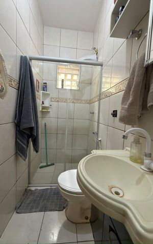 Casa à venda com 200m², 3 quartos e 1 vaga