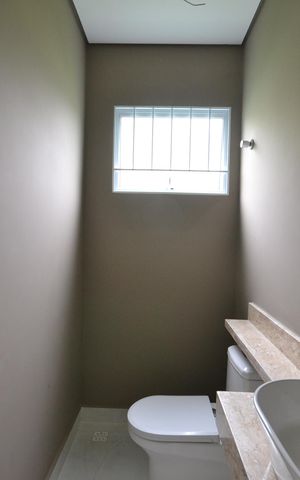 Casa à venda com 127m², 3 quartos e 2 vagasLavabo