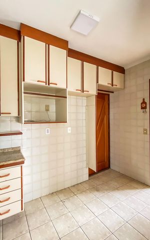 Apartamento para alugar com 70m², 2 quartos e 2 vagas Apartamento para alugar com 70m², 2 quartos e 2 vagasCozinha