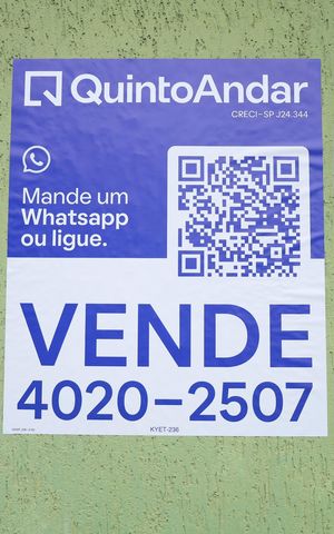 Casa à venda com 120m², 3 quartos e 2 vagasPlaca GRANDE instalada no portão do imóvel, dia 23.09.26 - Código da placa: KYET-236