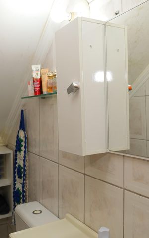 Casa à venda com 120m², 3 quartos e 2 vagasBanheiro 3 - Lavabo