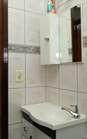 Casa à venda com 120m², 3 quartos e 2 vagasBanheiro 2