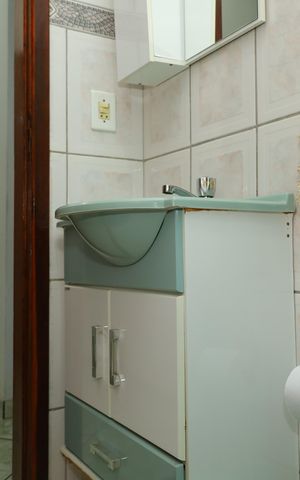 Casa à venda com 120m², 3 quartos e 2 vagasBanheiro 1 - Suíte