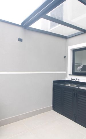 Casa à venda com 145m², 3 quartos e 2 vagasLavanderia