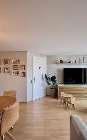 Apartamento à venda com 85m², 2 quartos e 2 vagas Apartamento à venda com 85m², 2 quartos e 2 vagasSala