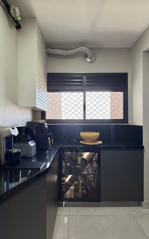 Apartamento à venda com 85m², 2 quartos e 2 vagas Apartamento à venda com 85m², 2 quartos e 2 vagasCozinha