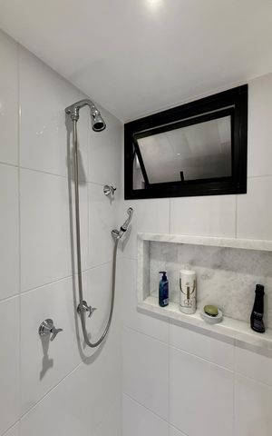 Apartamento à venda com 85m², 2 quartos e 2 vagas Apartamento à venda com 85m², 2 quartos e 2 vagasBanheiro Social
