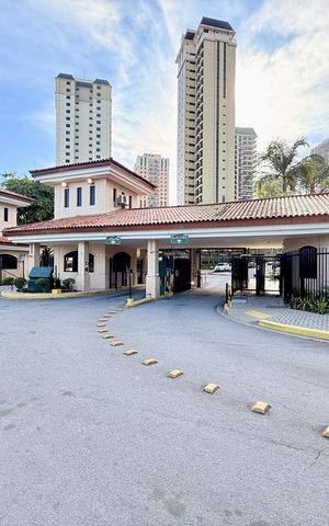 Apartamento à venda com 85m², 2 quartos e 2 vagas Apartamento à venda com 85m², 2 quartos e 2 vagasFachada Condomínio