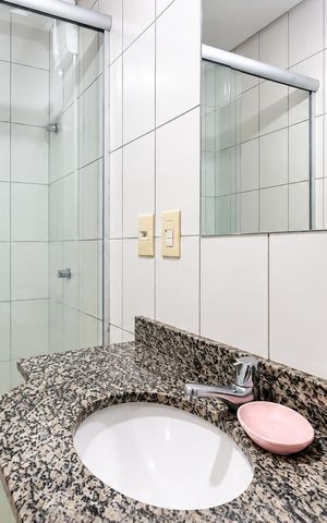 Studio para alugar com 27m², 1 quarto e sem vaga Studio para alugar com 27m², 1 quarto e sem vagaBanheiro social