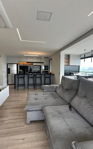 Apartamento à venda com 120m², 3 quartos e 2 vagas Apartamento à venda com 120m², 3 quartos e 2 vagasSala