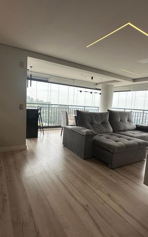 Apartamento à venda com 120m², 3 quartos e 2 vagas Apartamento à venda com 120m², 3 quartos e 2 vagasSala