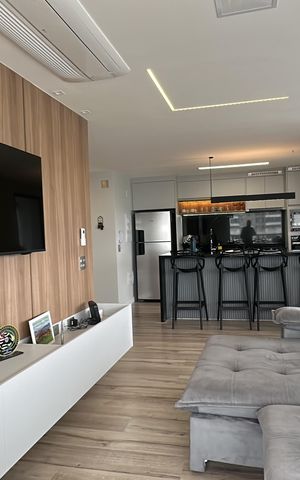Apartamento à venda com 120m², 3 quartos e 2 vagas Apartamento à venda com 120m², 3 quartos e 2 vagasSala