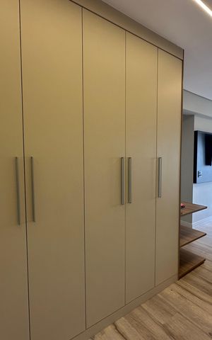 Apartamento à venda com 120m², 3 quartos e 2 vagas Apartamento à venda com 120m², 3 quartos e 2 vagasCloset da suíte 3