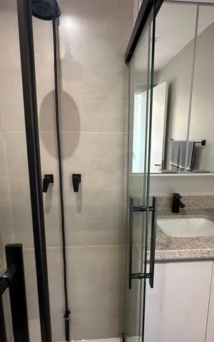 Apartamento à venda com 120m², 3 quartos e 2 vagas Apartamento à venda com 120m², 3 quartos e 2 vagasBanheiro da Suíte 1