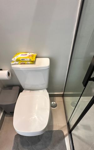 Apartamento à venda com 120m², 3 quartos e 2 vagas Apartamento à venda com 120m², 3 quartos e 2 vagasBanheiro da Suíte 1