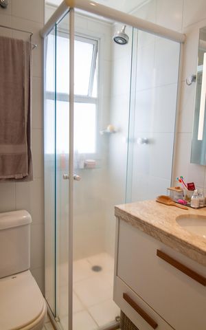 Apartamento à venda com 170m², 3 quartos e 2 vagas Apartamento à venda com 170m², 3 quartos e 2 vagasBanheiro da Suíte 2
