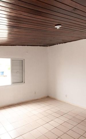 Casa para alugar com 60m², 1 quarto e sem vaga Casa para alugar com 60m², 1 quarto e sem vagaQuarto