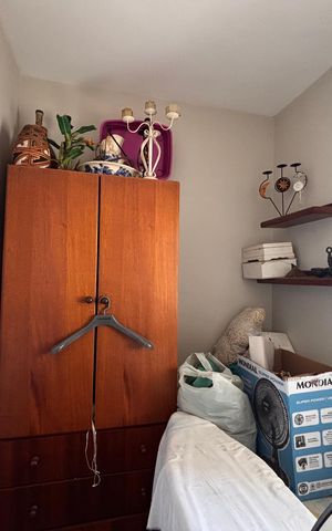 Apartamento à venda com 180m², 3 quartos e 2 vagas Apartamento à venda com 180m², 3 quartos e 2 vagasÁrea de Serviço
