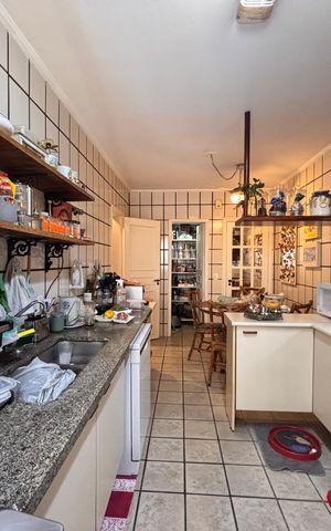 Apartamento à venda com 180m², 3 quartos e 2 vagas Apartamento à venda com 180m², 3 quartos e 2 vagasCozinha