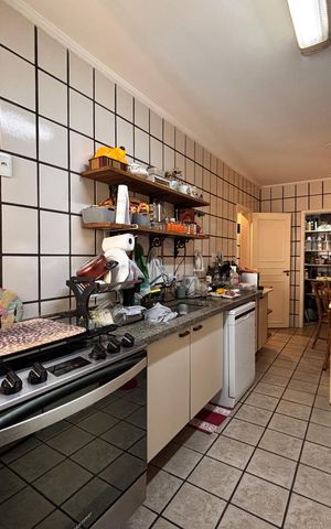 Apartamento à venda com 180m², 3 quartos e 2 vagas Apartamento à venda com 180m², 3 quartos e 2 vagasCozinha