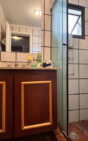 Apartamento à venda com 180m², 3 quartos e 2 vagas Apartamento à venda com 180m², 3 quartos e 2 vagasBanheiro da Suíte 2