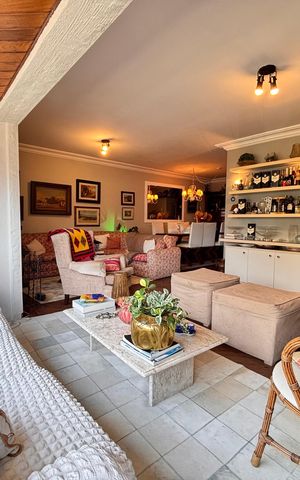 Apartamento à venda com 180m², 3 quartos e 2 vagas Apartamento à venda com 180m², 3 quartos e 2 vagasSala