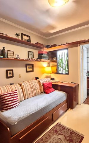 Apartamento à venda com 180m², 3 quartos e 2 vagas Apartamento à venda com 180m², 3 quartos e 2 vagasSuíte 2