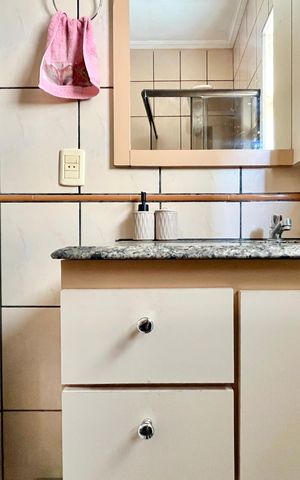 Casa à venda com 70m², 3 quartos e 2 vagas