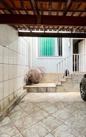 Casa à venda com 70m², 3 quartos e 2 vagas