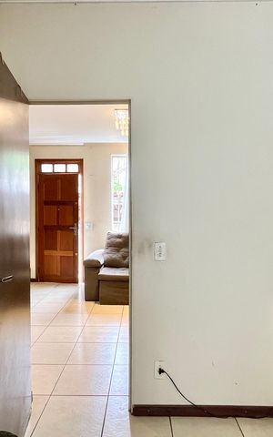 Casa à venda com 70m², 3 quartos e 2 vagas