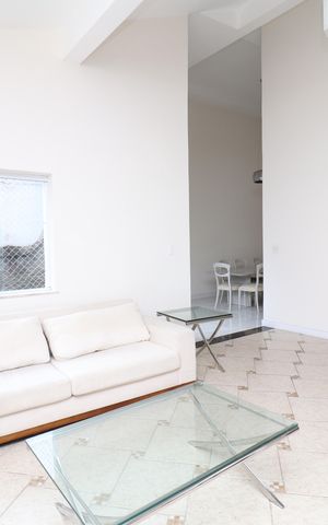 Casa para alugar com 420m², 4 quartos e 7 vagasSala 1